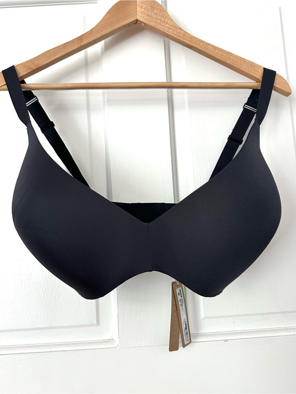 NEW! Skims Wireless Push Up Bra in Onyx Black Size 34H - Picture 5 of 9